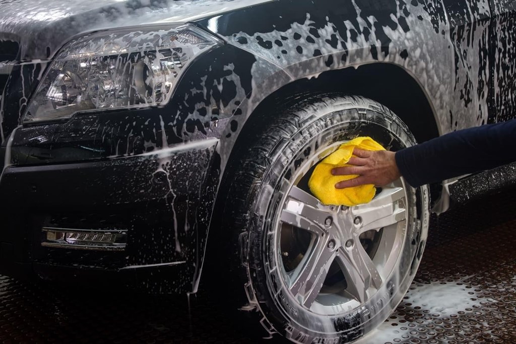Lavado y limpieza de coches en Cambados